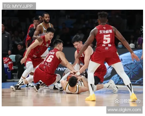 周琦在CBA常规赛第30轮的精彩表现引发球迷热议与期待 周琦在CBA常规赛第30轮的精彩表现引发球迷热议与期待